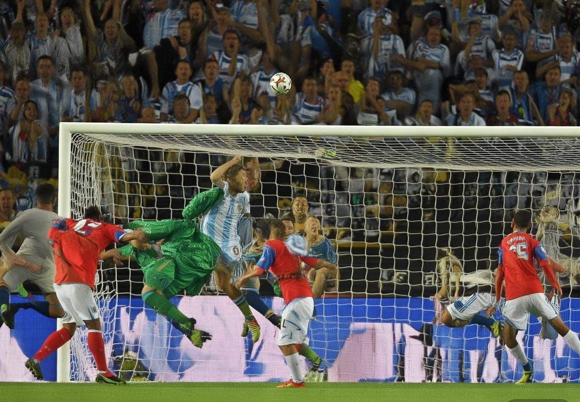 足球盛宴：阿根廷VS塞尔维亚巅峰对决精彩瞬间解析(图1)